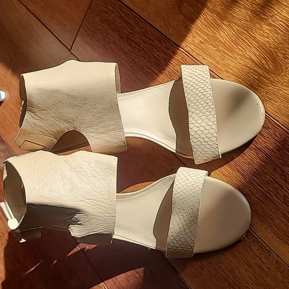 Guess strap heel - Picture 4 of 7